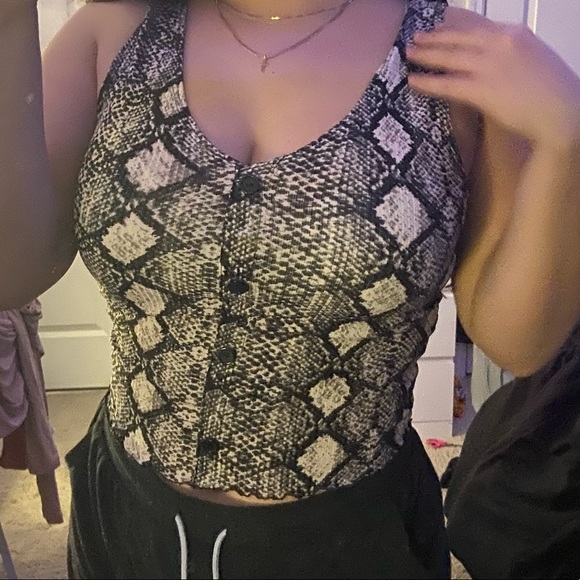 Snake Skin Tank Top with Buttons. - Picture 2 of 3